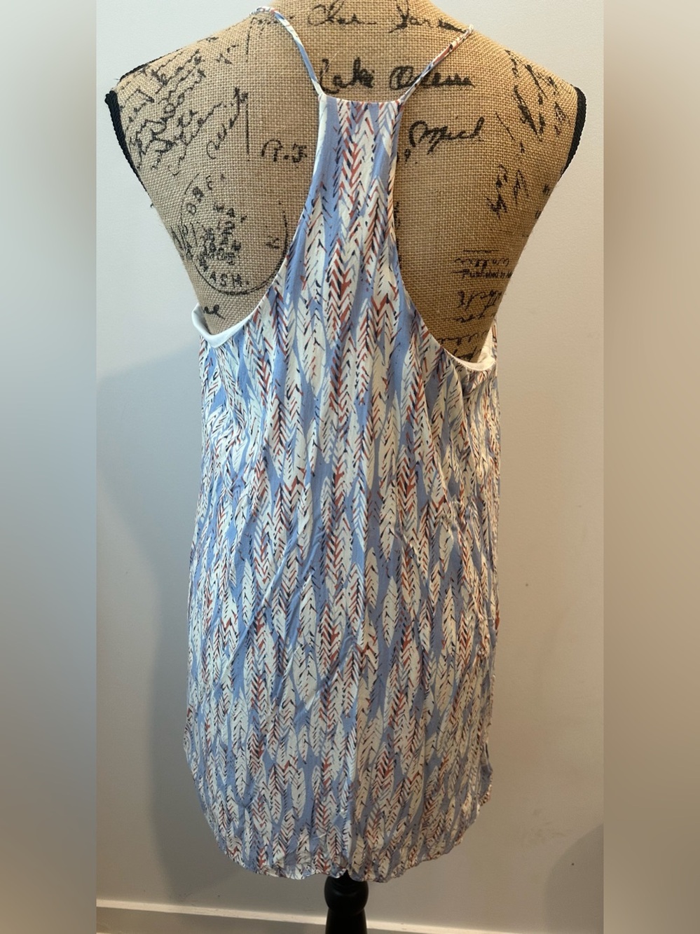 Style Rack L.A. Razor Back Feather Print Mini Dress, Large - Picture 2 of 4